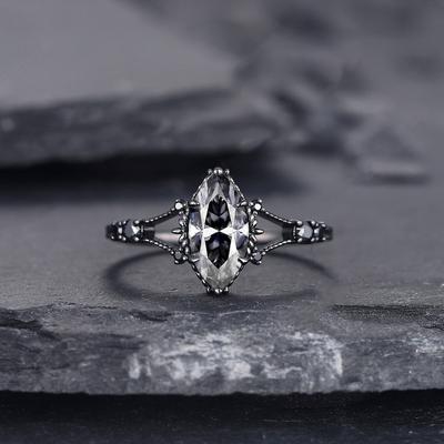 1Pc Plated Gun Black Ring, Retro Exaggerated Inlaid with Synthetic Zircon, Simple and Fashionable