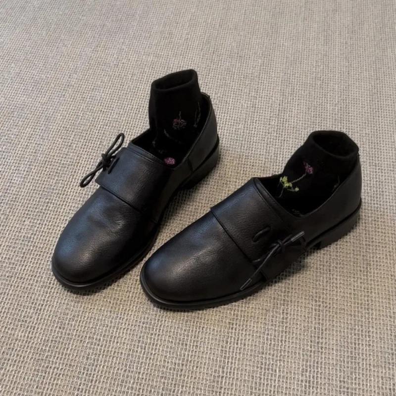 Fashion Leather Shoes for Women Spring and Autumn Vintage Round Toe Thick Soled Small Leather Shoes with Lace Up Shallow Mouth Pumps