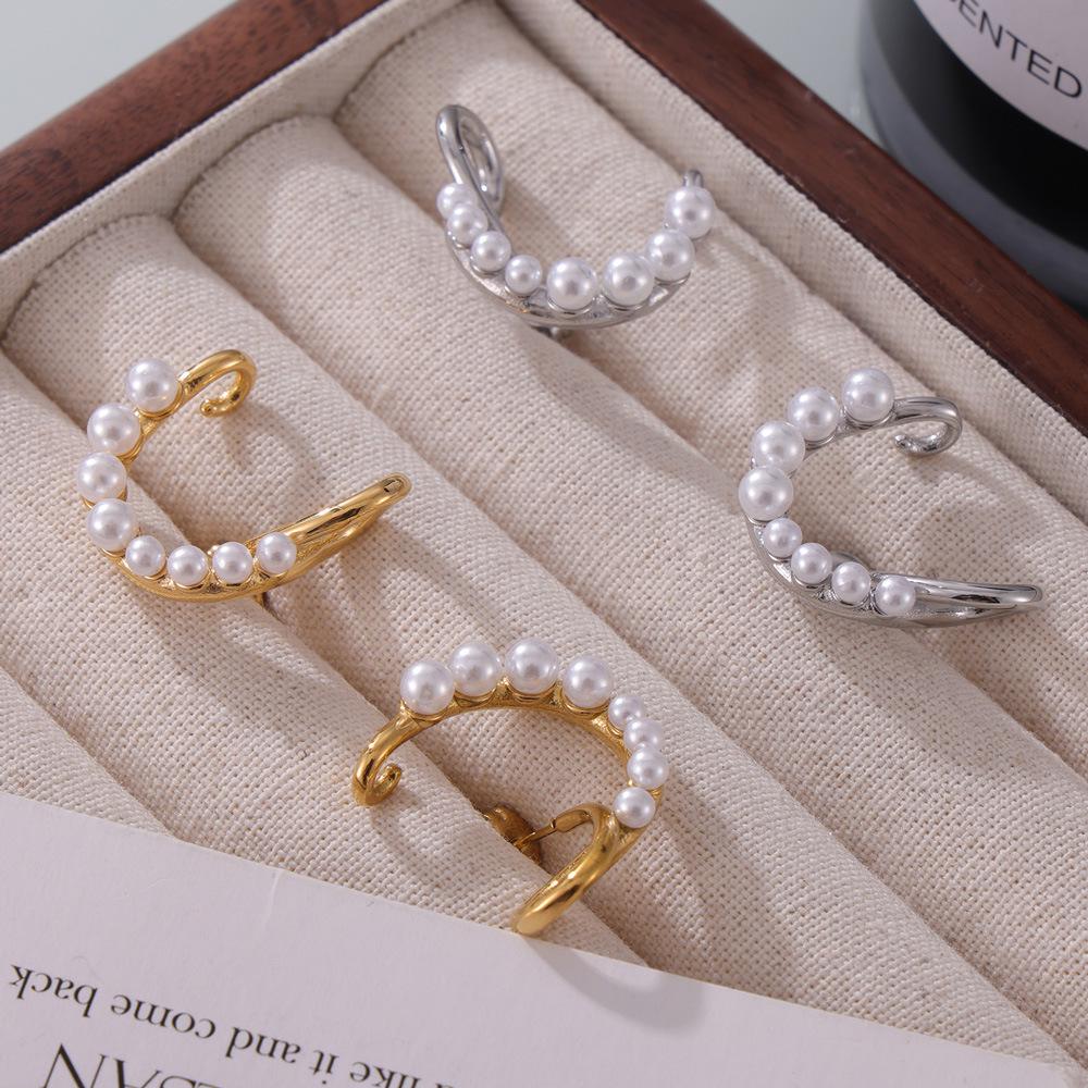 Inlaid Faux Pearl Irregular Stud Earrings: European & American Women's Fashion in Titanium Steel