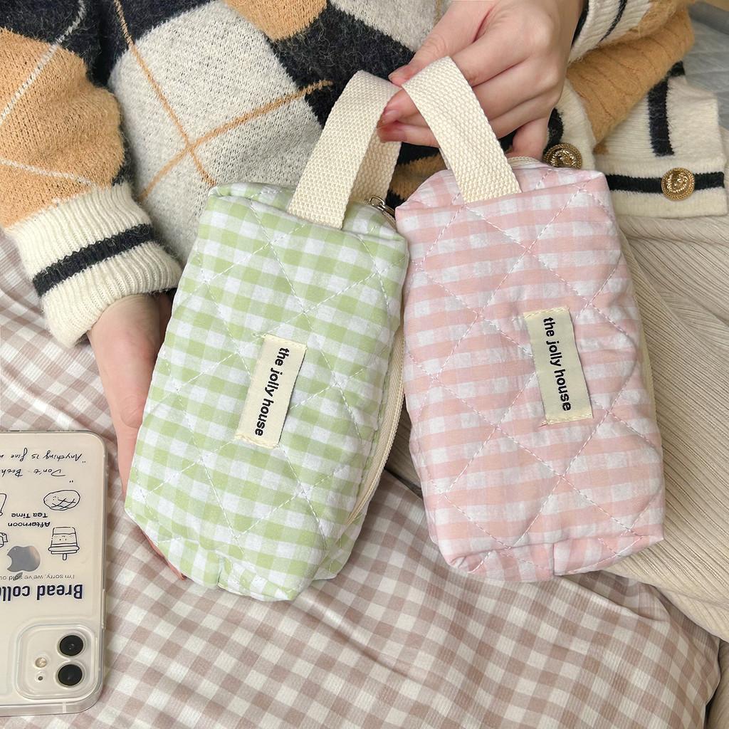 Pink And Green Plaid Makeup Bag With Breathable Polyester For Travel And Daily Use