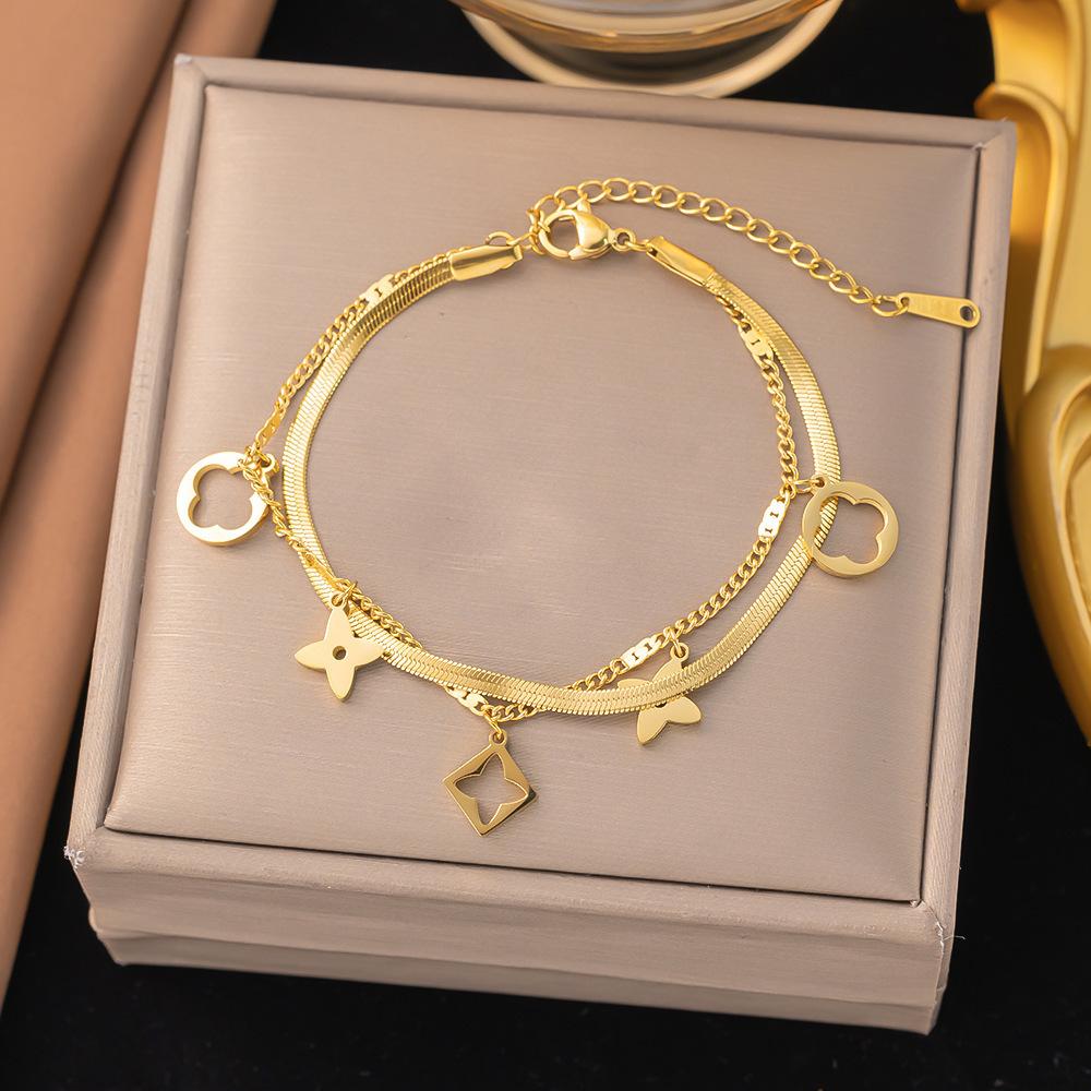 French Titanium Steel Heart Choker Necklace And Bracelet Set Sweet Peach Heart Tassel Design Women Jewelry