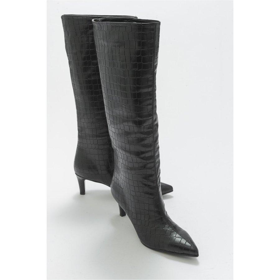 

Женские высокие сапоги до колен на узком каблуке с острым носком