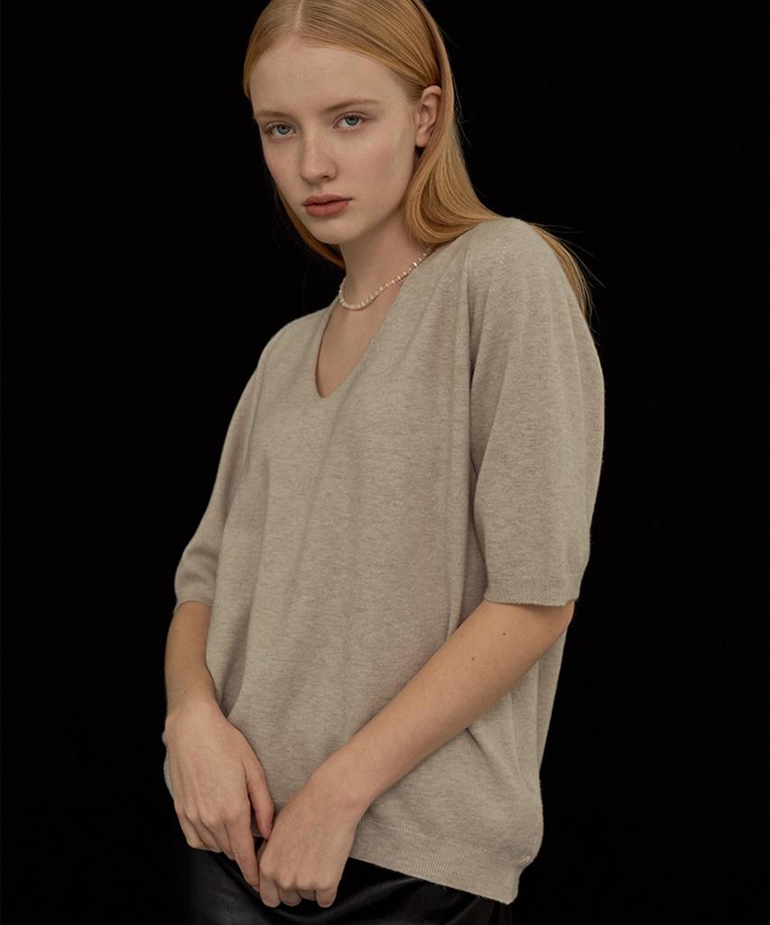 Baseukala V-Neck Half Sleeves Knitwear (7Colors)