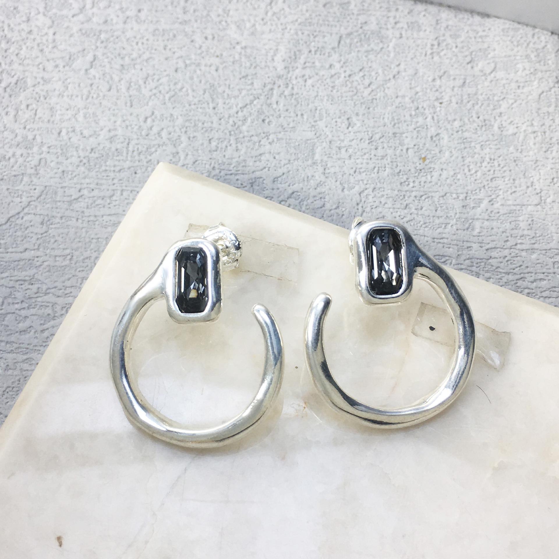 2024 UNOde50 High-Quality Women s Earrings with Gift Bag - European & American Fashion