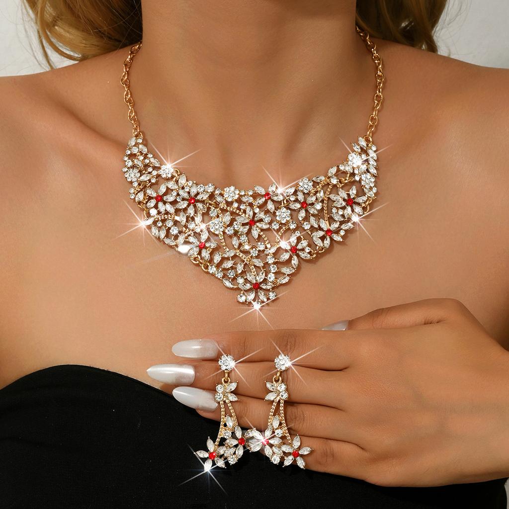 Vintage Necklace Set Ladies 2-Piece Leaf Flower Exaggerated Jewelry Bridal Wedding Accessories