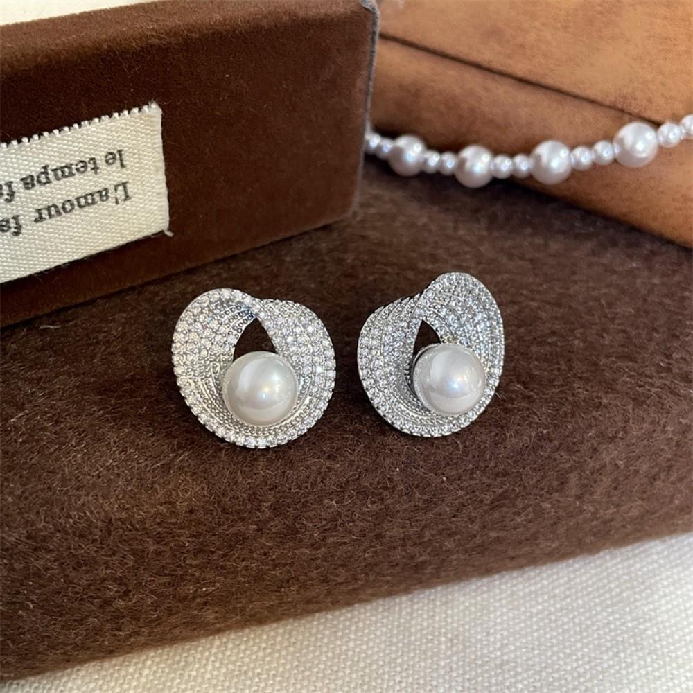 Light Luxury Pearl Stud Earrings Rhinestone Women Ear Jewelry Bright Pearl Ear Studs Girls