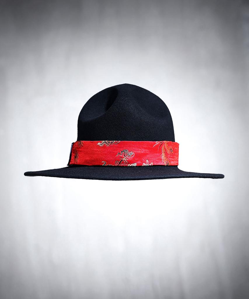 Kileutimuka Oriental Fabric Line Mountain Fedora Red