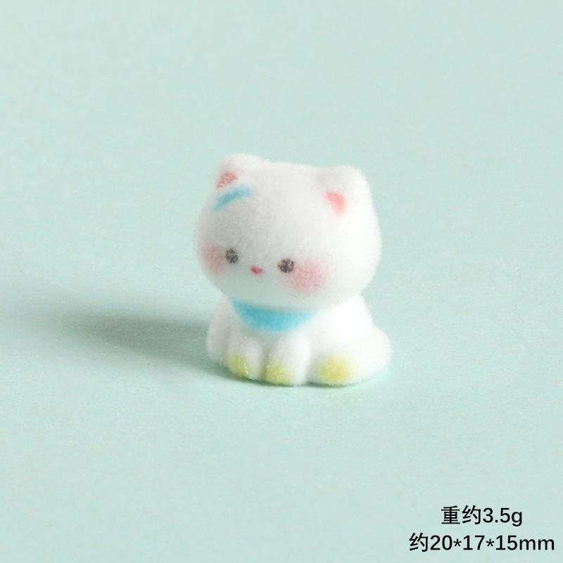 

Flocked Cat Decor Fluffy Resin Animal Figures Cute Mini Desk ornament Car Dashboard Accessory DIY Craft Supplies