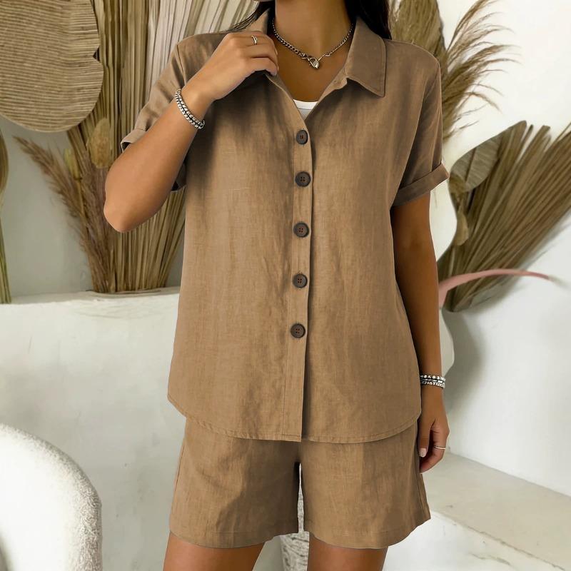 Set Casual con Camicia a Maniche Corte con Bottoni e Pantaloncini per Donna