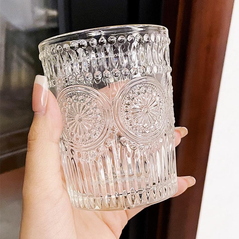 Glass Drikkekopp med Solsikkedesign - Ideell for Studenter og Sommersuvenirer