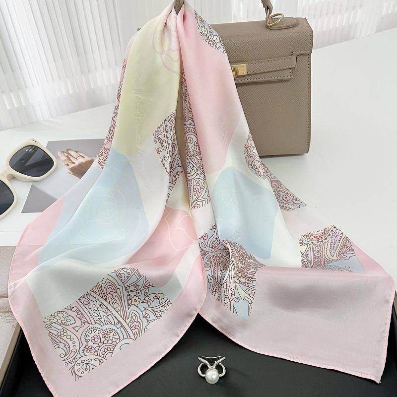 68Cm Cashew Flower Rose Pattern Silk Scarf Women'S Simulated Silk Fresh And Elegant Versatile Fashion Decorative Square Scarf