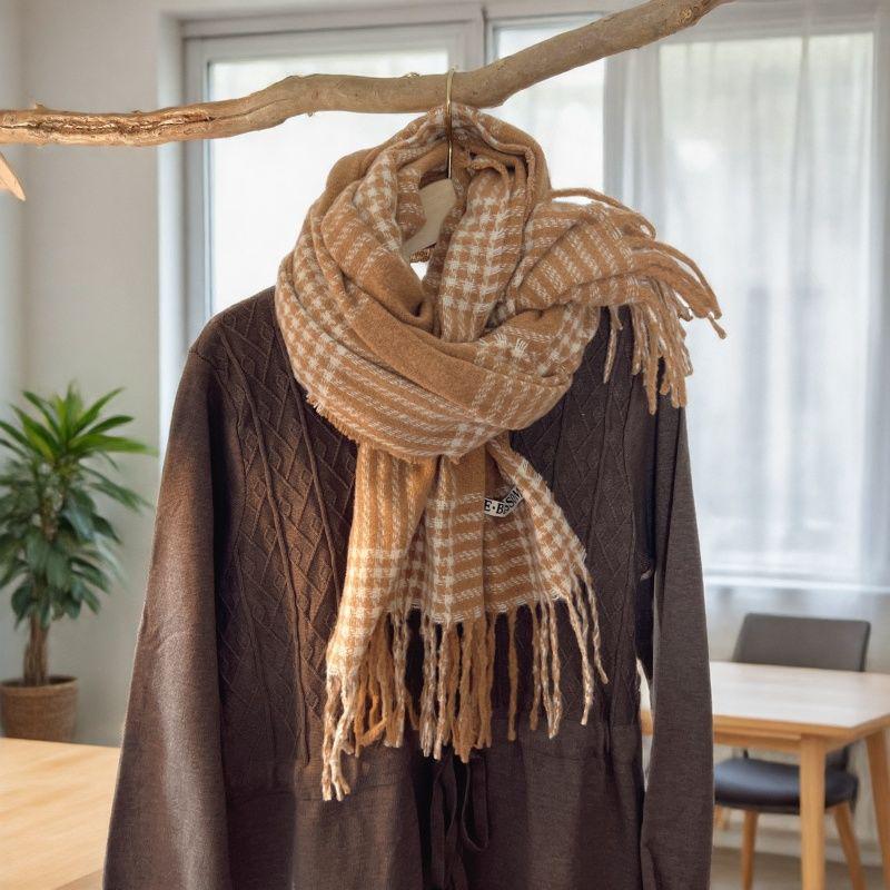 Blue Plaid Tassel Scarf: Versatile Warm Neck Warmer for Women & Couples - Autumn/Winter 2025