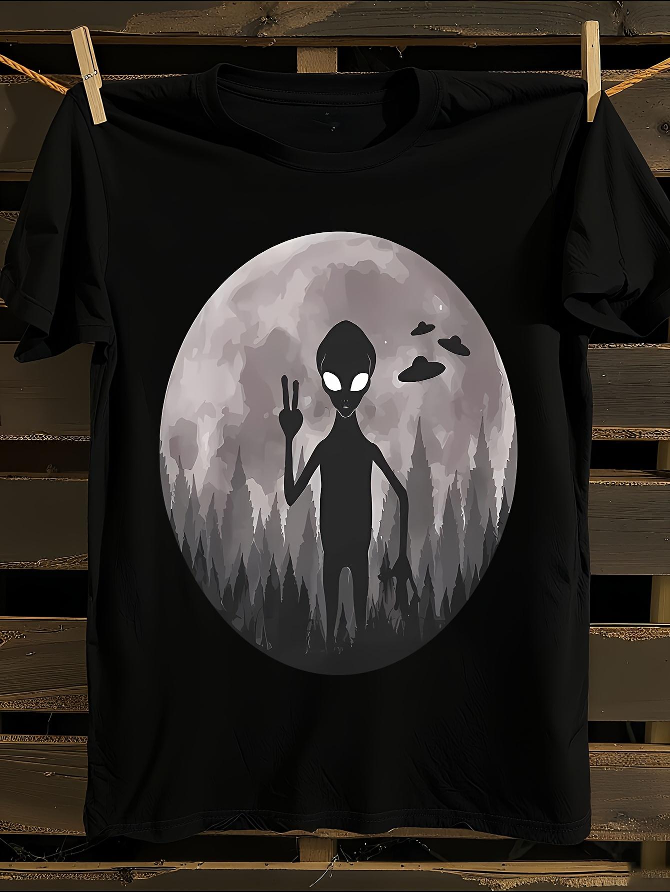 Alien UFO Graphic Tshirt S
