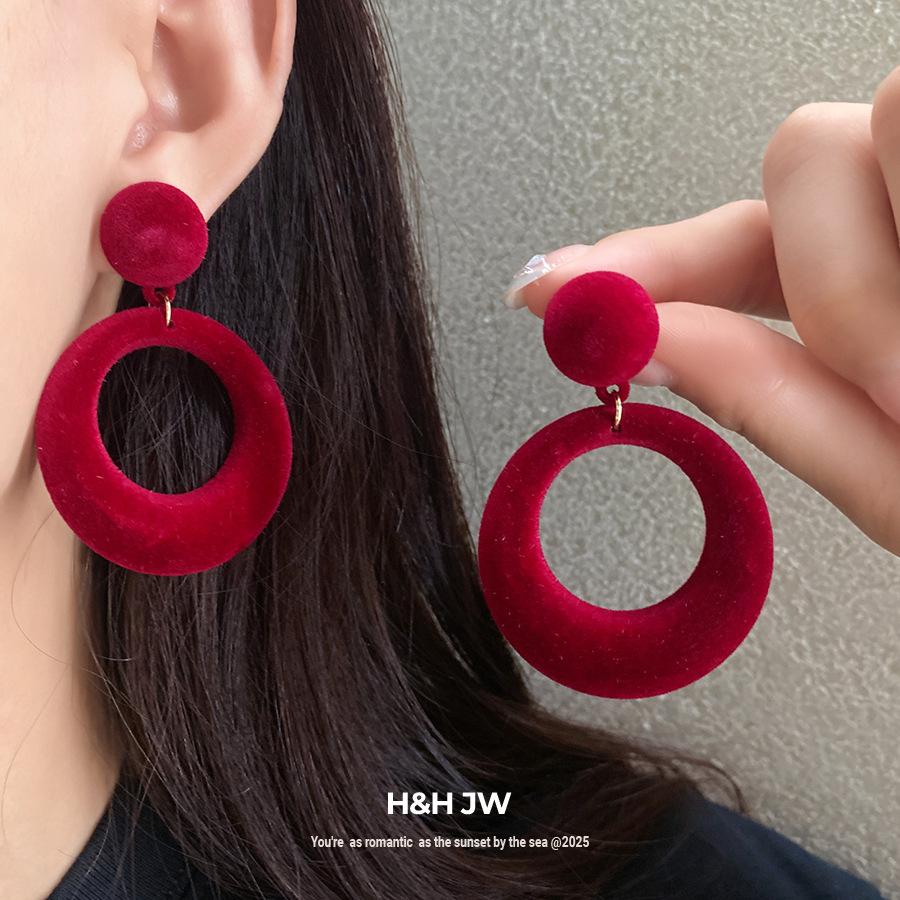 Silver needle flocking round hollow pendant earrings fashionable and simple versatile stud earrings niche high-end earrings women