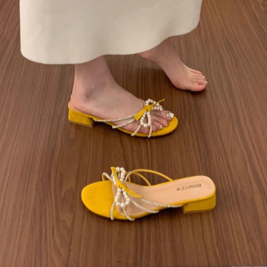 Fashion Pearl Bow Open-toe Slippers for Women In Summer, Beautiful Small Round-toe Rhinestone Non-slip Block Heel Sandals