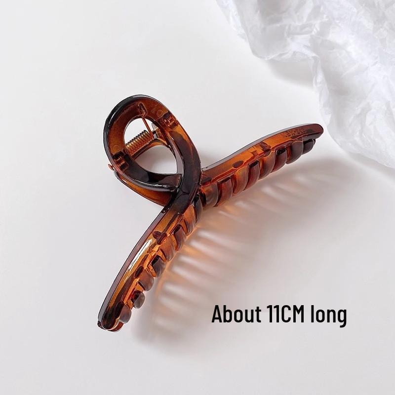 Large French Retro Claw Hair Clip for Elegant Women's Hairstyles.