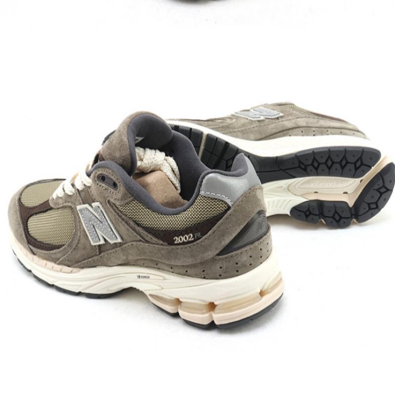 New Balance 2002 Khaki