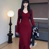 Hepburn-Inspired Elegant V-Neck Long-Sleeved Slimming Dress for Tall Women
