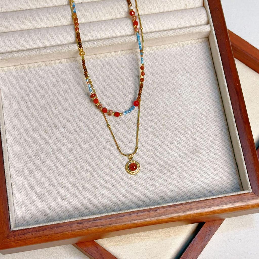 French Ethnic Red Agate Stone Beaded Necklace: Retro, Versatile Luxury