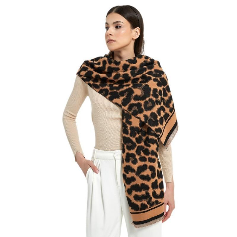 New leopard print high-speed jacquard machine imitation cashmere scarf women's short fringed high-end shawl