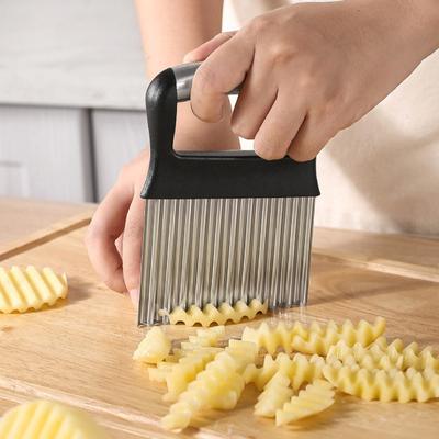 Practical Vertical Force Cut Wavy Potato Chips Black Comfortable Grip Wrinkle Cutter for Home Wavy Slicer