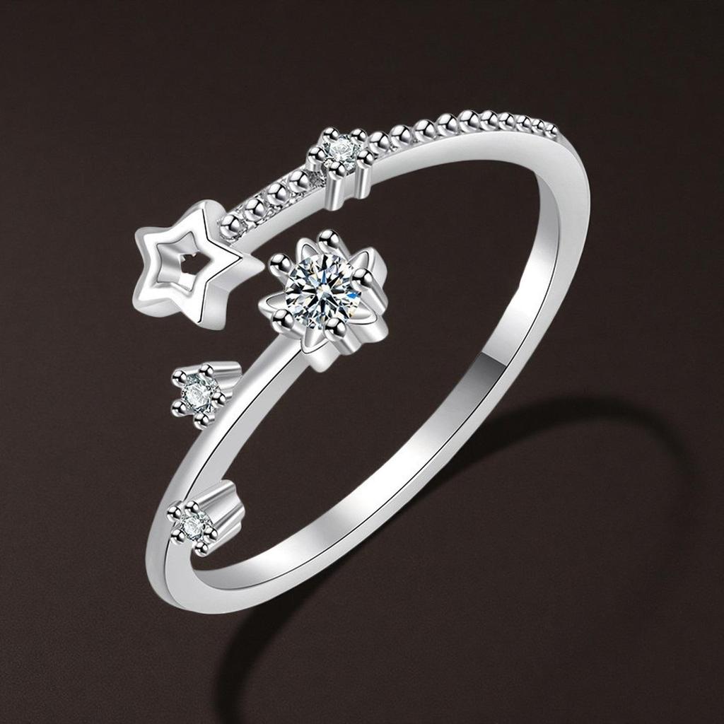Simple Star Ring with Imitation Moissanite - Elegant Jewelry Popular in Europe, America, Japan, and Korea