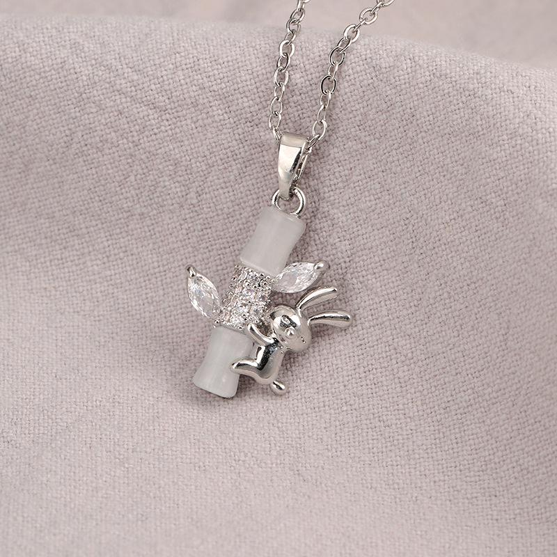 Titanium Steel Non-fading Necklace - European & American Style, Light Luxury, Versatile Korean Fashion, Perfect for Women and Girlfriend Gifts.