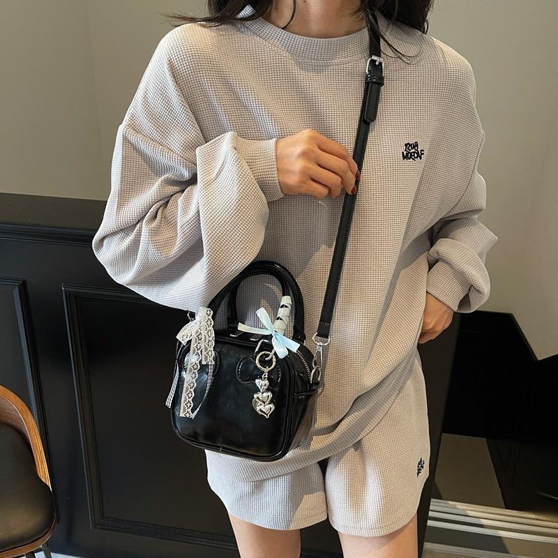Super Fire Small Bag Women's Spring and Summer 2025 New Casual Messenger Bag Bow Versatile Women's Portable Bowling Bag
