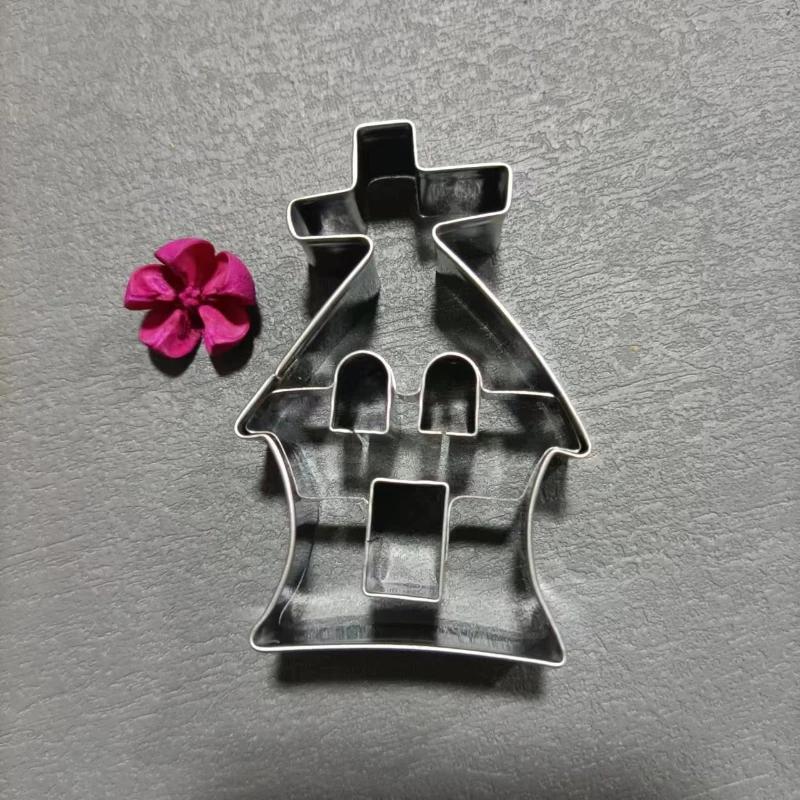 Halloween Sugar Flipping Cookie Mold Stainless Steel Skull Pumpkin Cookie Cutting Cake Mold Baking Utensils