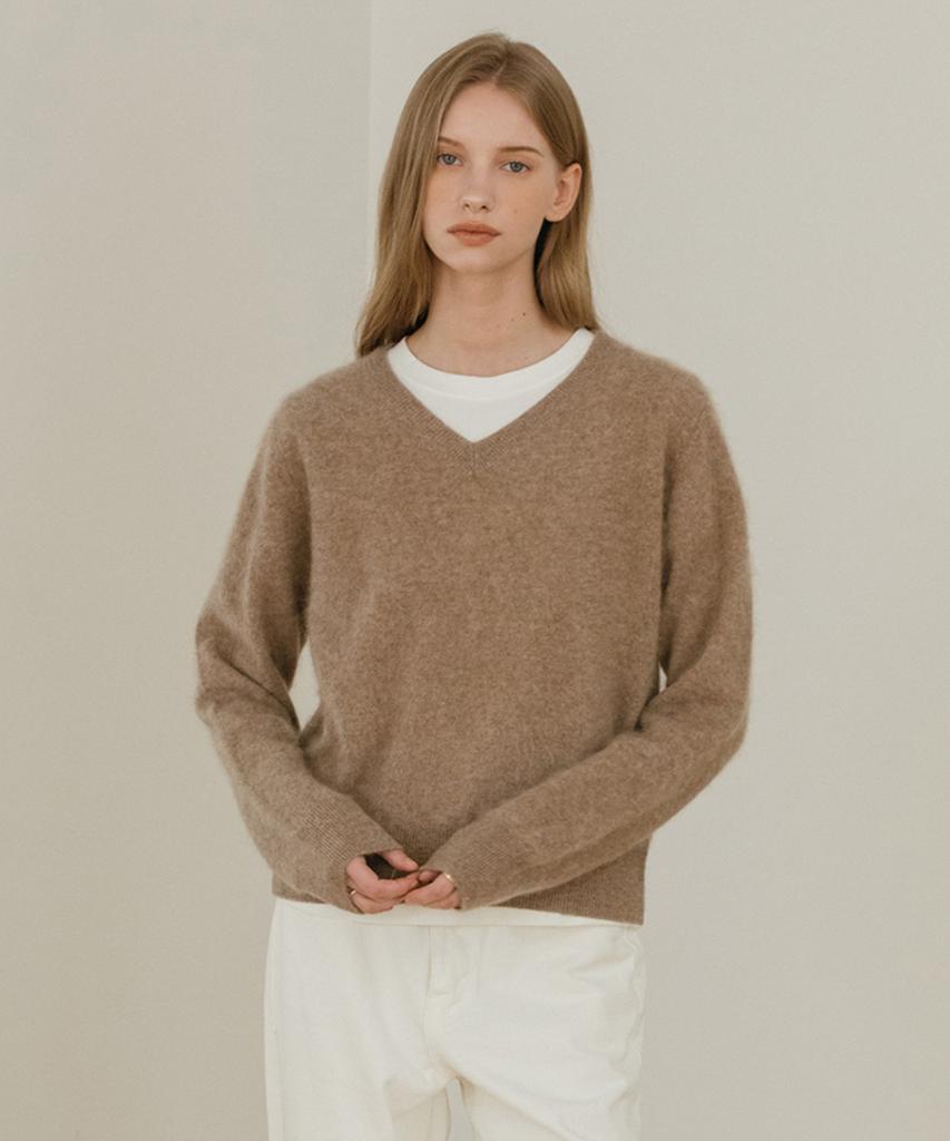 Akitaipeu 100% Wool Brushed V-Neck Knit_Brown