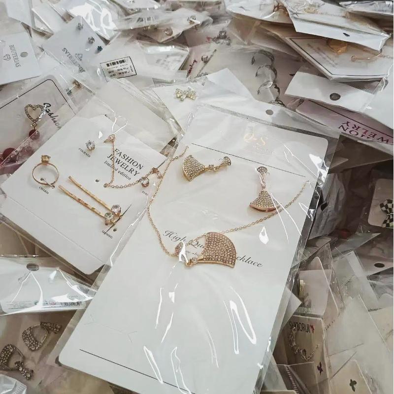 Trendy Fashion Jewelry Mystery Box 1/5/15pcs: Random Assorted Necklace, Earrings & Bracelet Set, Gorgeous All Match Surprise Gift for Women