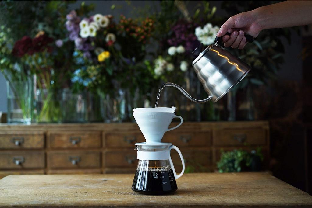 Hario V60 Ceramic Dripper 02 Set pro 1-4 šálky Bílá Vyrobeno v Japonsku XVDD-3012W