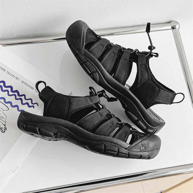 FashionHandmade Men's Breathable Summer Shoes High Quality Male Sandals Outdoor Antiskid Beach Sandals Anti-collision Toe Hollow Shoes