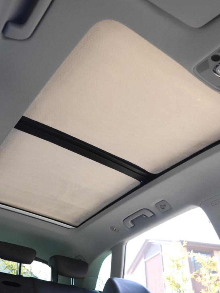 BMW Series Sunshade: Compatible with X1, X2, X3, X4, 5, 7, I3 Models - Sunroof Flocking Sun Protection Curtain
