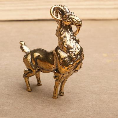 Alloy Antelope Figurine Vintage Desk Decoration Ornament Desktop Ornament
