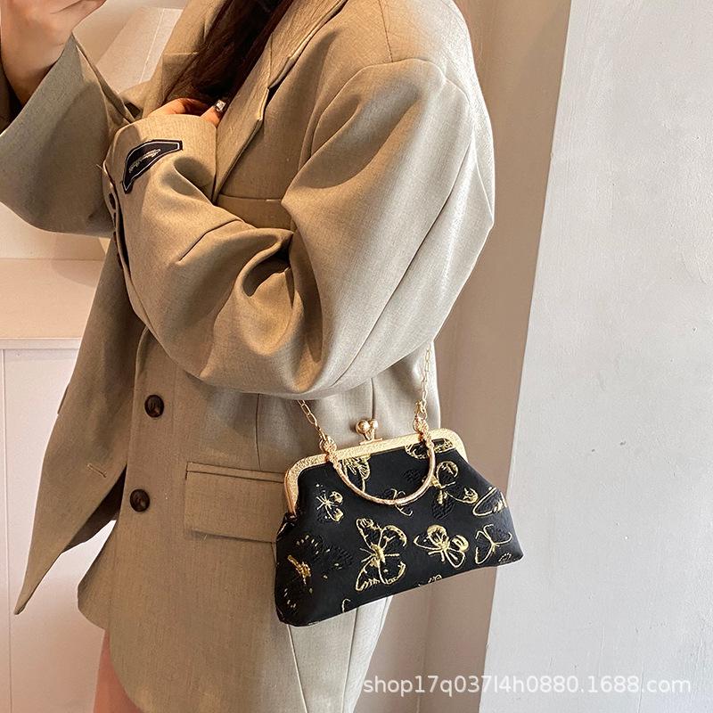 Piękna swobodna torba na jedno ramię Crossbody Modna osobowość Cheongsam Atmosferyczny styl narodowy Hanfu Ręczna damska torba muszlowa