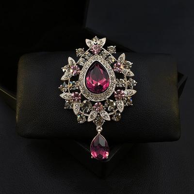 Exquisite Retro Water Drop Brooch, High-End Female Luxury Crystal Corsage, Fashion Temperament Pin, Versatile Suit And Accessories