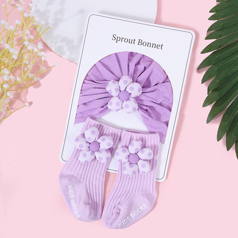 Cotton Flower Newborn Baby Hat & Socks Set (0-12 Months) - Spring/Autumn