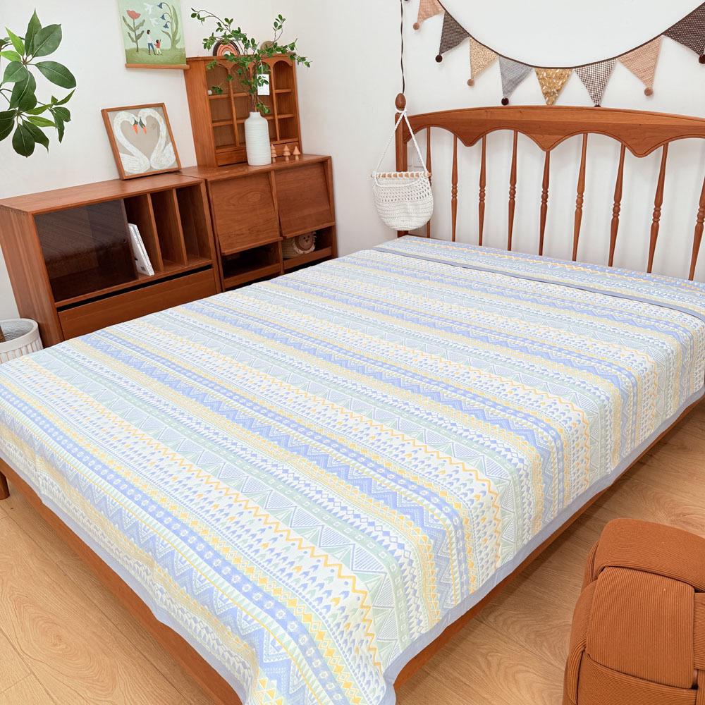 Pure Cotton Six-Layer Gauze Mat: Cool, Soft, and Thick - Perfect for All Seasons, Babies, and Dorm Beds