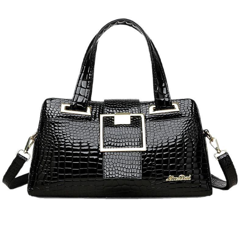 2025 new Boston pillow bag fashionable solid color middle-aged mother bag portable shoulder messenger bag