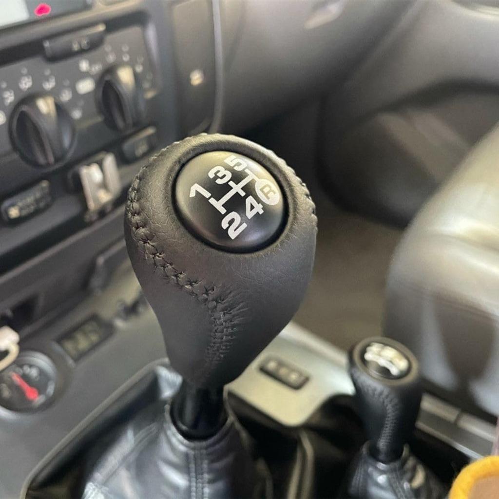 Land Cruiser Compatible Shift Knob MT for Toyota Vehicles Right Bottom R PU Leather Thread Diameter M12 Thread Pitch Gear Shift Lever 5-Speed 1.25mm