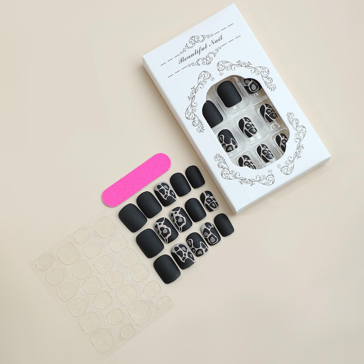 

Простые короткие черные квадратные накладные ногти с леопардовым принтом, съемные носимые типсы для нейл-арта