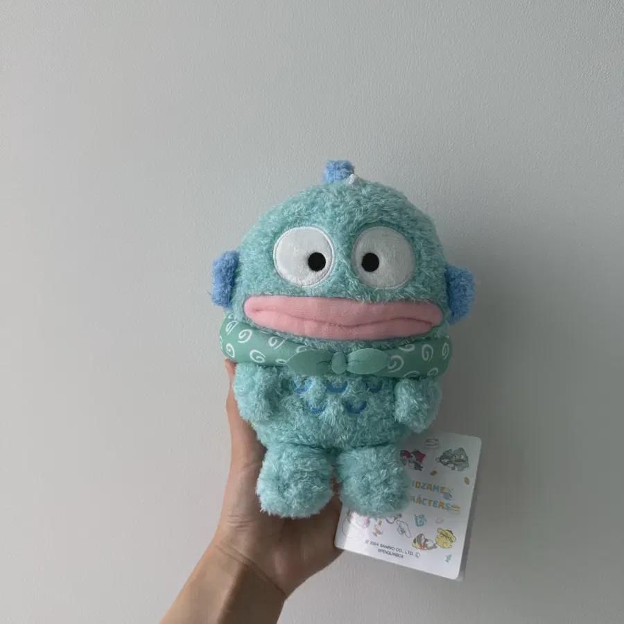 

A Collaboration With Han Gyo-dong, A Baby Shark Going Out