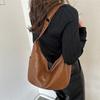 Stylish Vintage Fashion Shoulder Bag Large Capacity Tote Bag For Women In Black Brown And Light Brown