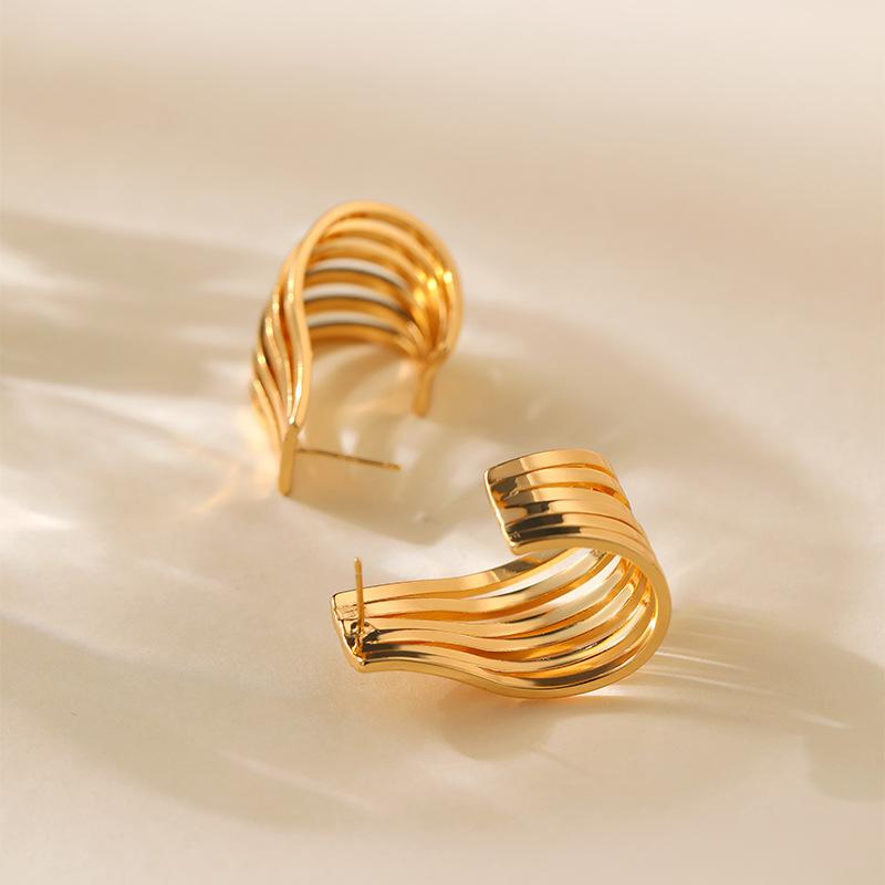 Retro Metal Bend Dangle Earrings for Women Simple Hollow Out Geometry Personality Drop Earrings Punk Party Zircon Golden Color