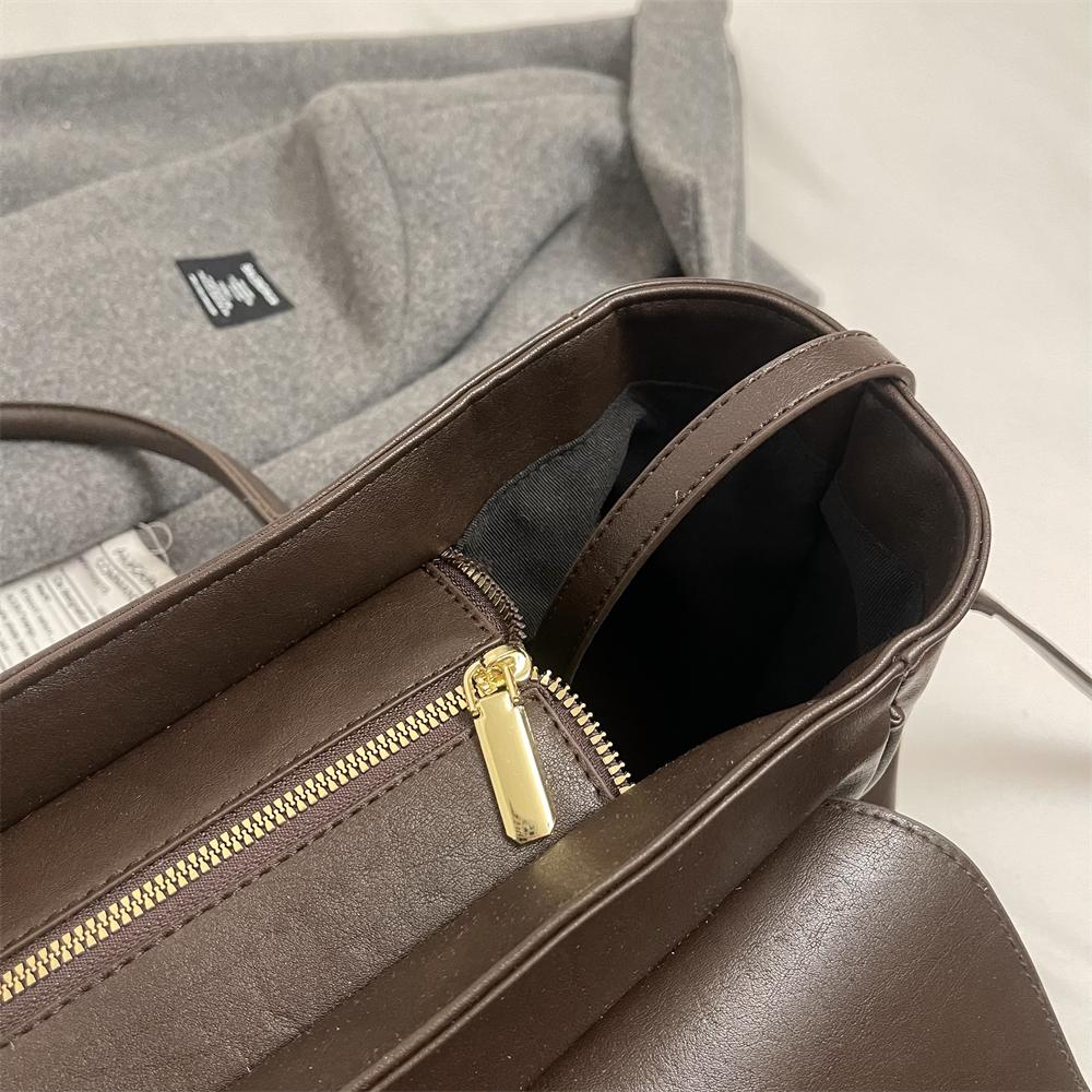 Branded Luxury Top-handle Bags For Women 2 Sized Big Capacity Boston Shoulder Crossbody Bags 2024 Latest Designer Handbags