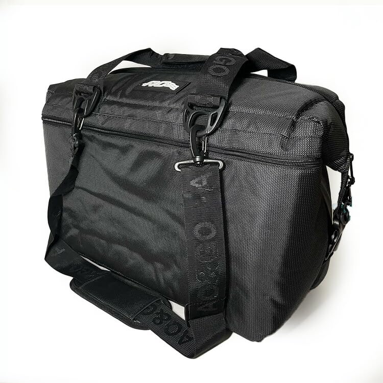 AO Coolers Kühltasche 36er Pack Ballistic Soft Cooler AOBA36BKCH Ballistic 36er Pack Soft Kühltasche Outdoor Schwarz/Anthrazit Schwarz/Anthrazit [Gebraucht]