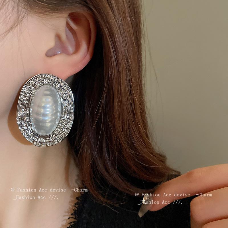 Silver needle pearl striped oval earrings French exaggerated court style stud earrings retro high-end temperament earrings