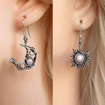 Women's Elegant Ventage Alloy Long Dangle Drop Earrings