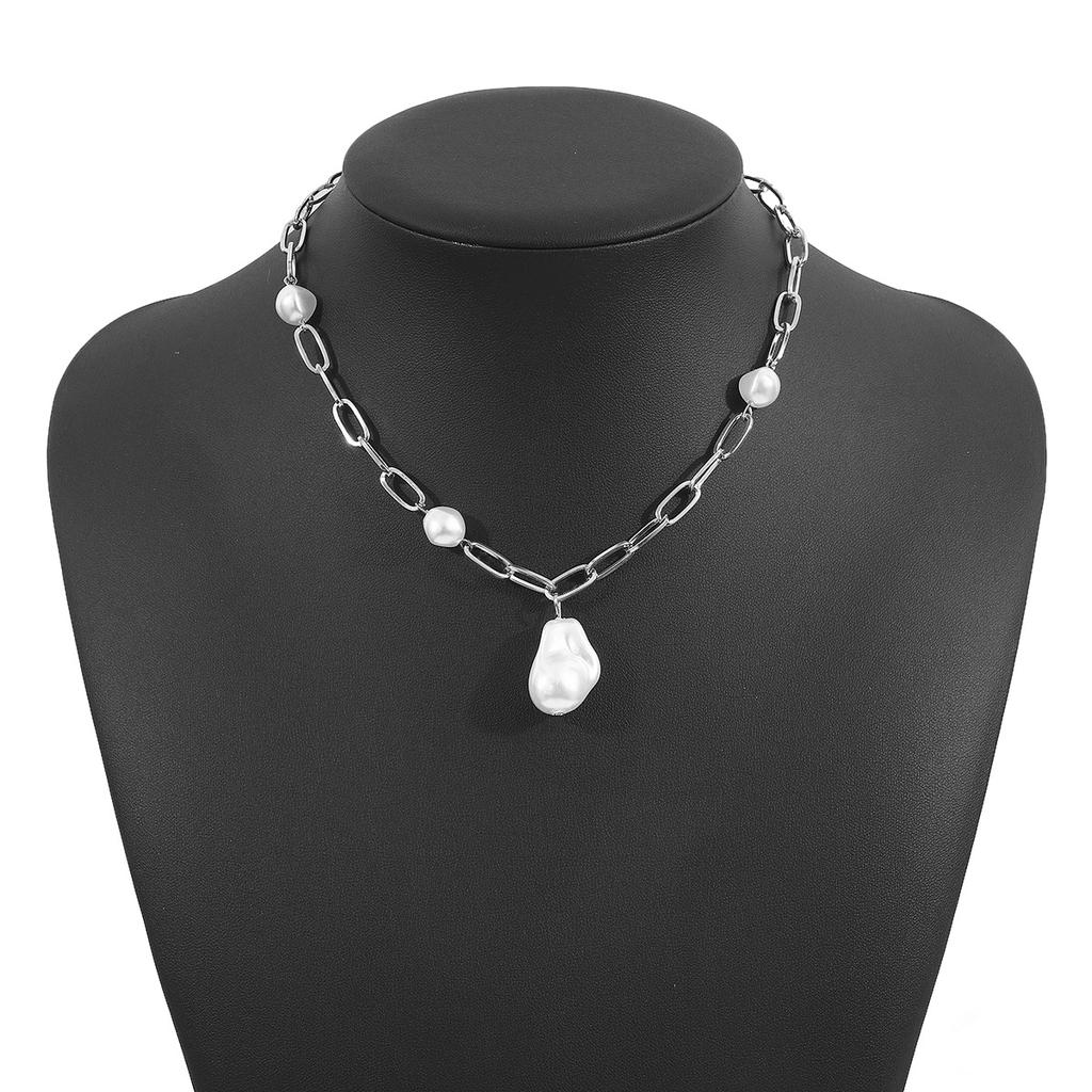 European and American Baroque Special-shaped Pearl Pendant Necklace, Simple Retro Geometric Alloy Chain Collarbone Chain